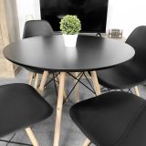 Conjunto Mesa y Sillas Nórdicas: Mesa Negra (80x80x76 cm) + 4 Sillas con Patas de Madera Haya (46,5 x 48 x 82 cm)